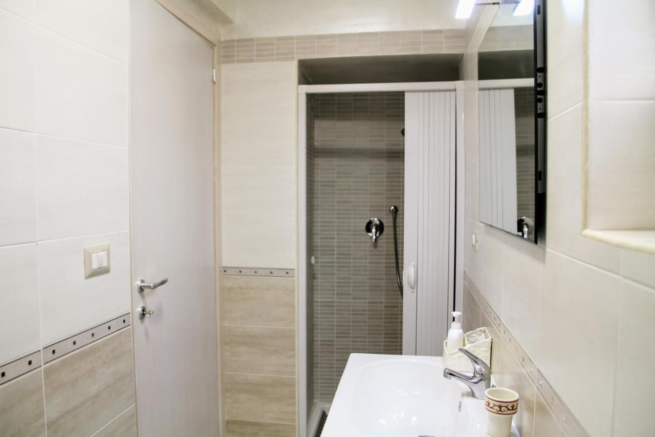 Rooms Dimora Arco - Affitti Brevi Italia Monte SantʼAngelo المظهر الخارجي الصورة