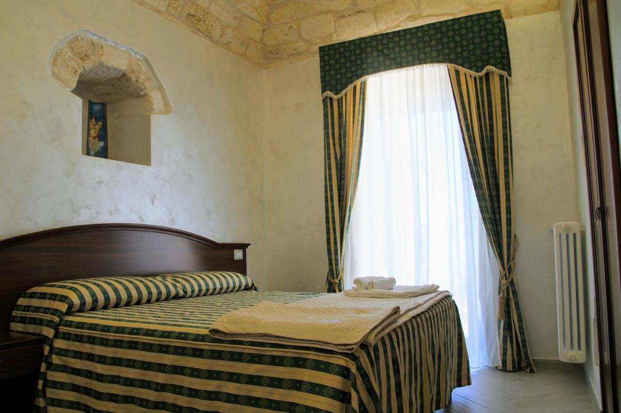 Rooms Dimora Arco - Affitti Brevi Italia Monte SantʼAngelo المظهر الخارجي الصورة