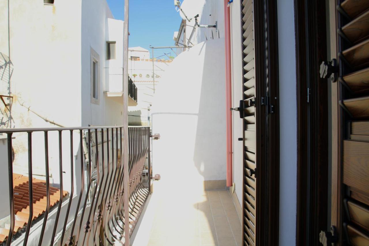 Rooms Dimora Arco - Affitti Brevi Italia Monte SantʼAngelo المظهر الخارجي الصورة