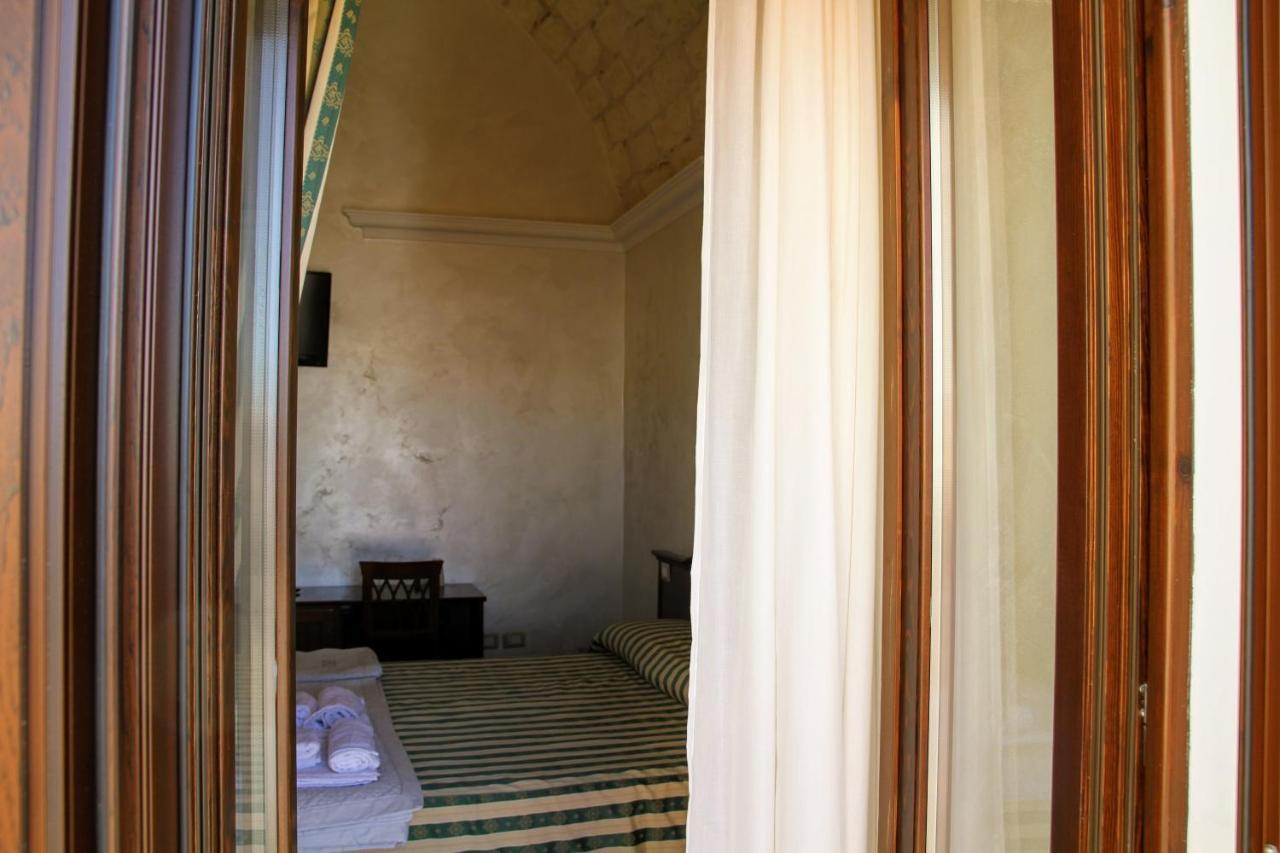 Rooms Dimora Arco - Affitti Brevi Italia Monte SantʼAngelo المظهر الخارجي الصورة