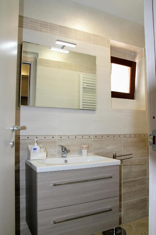Rooms Dimora Arco - Affitti Brevi Italia Monte SantʼAngelo المظهر الخارجي الصورة