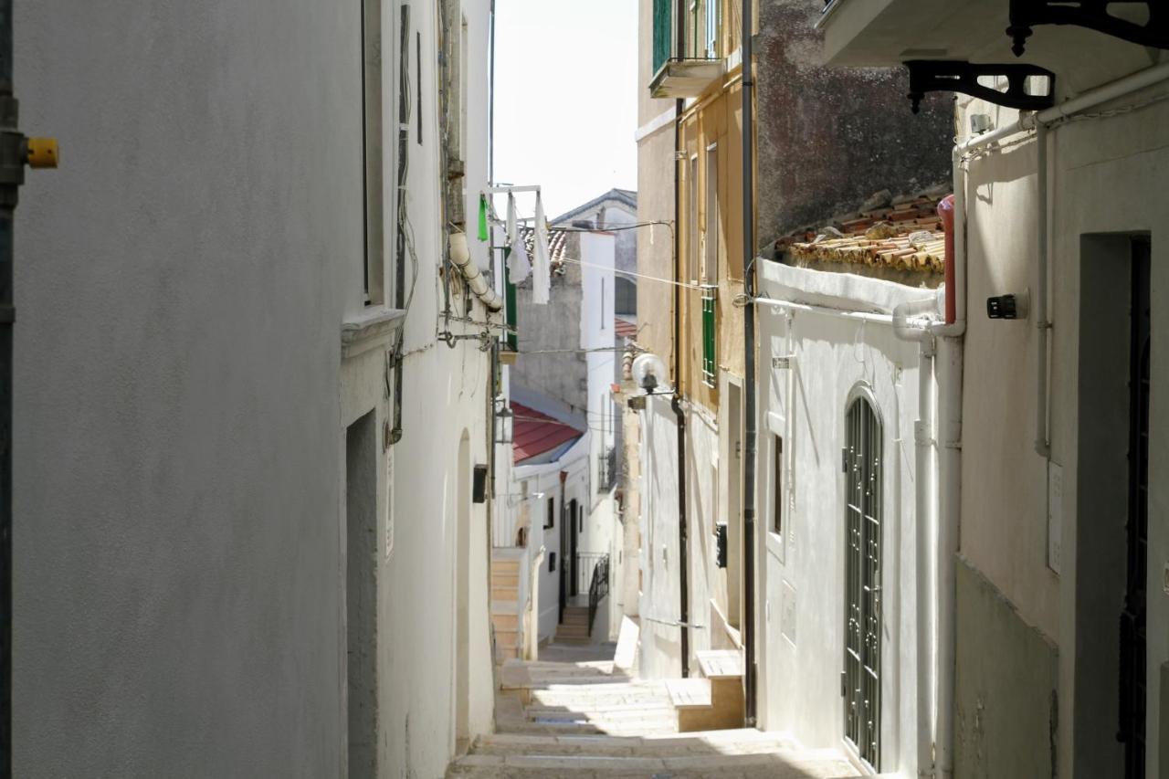 Rooms Dimora Arco - Affitti Brevi Italia Monte SantʼAngelo المظهر الخارجي الصورة